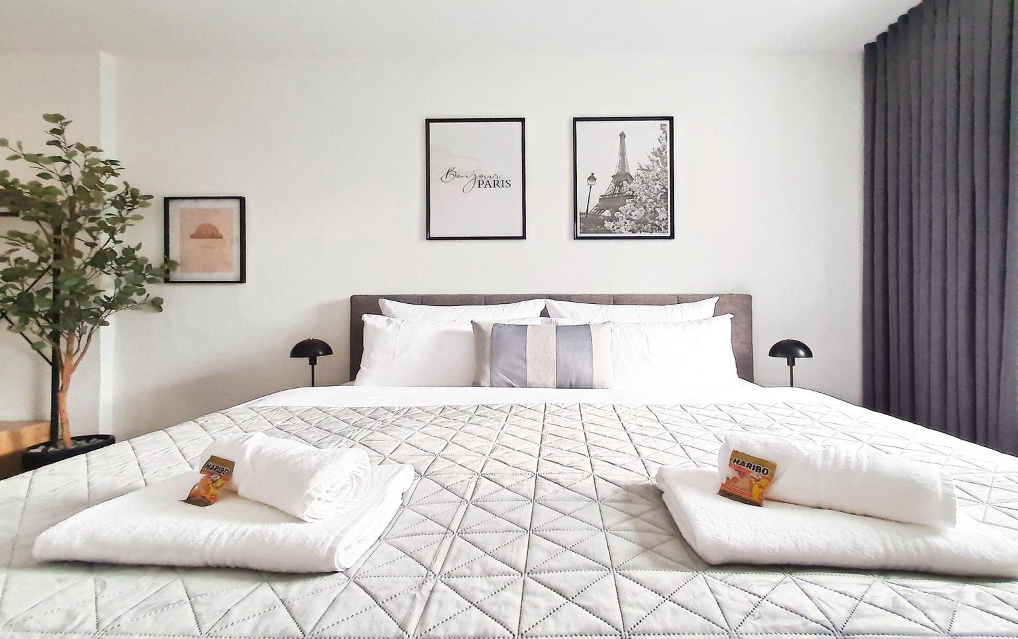 Livation - Apartments Hamm-Mitte - 2 Zi - Nespresso - Smarttv - Freewifi - Ausgestattete Kueche - 24H Check-In - Bis 4 Pers Pro Apartment ฮัมม์ ภายนอก รูปภาพ
